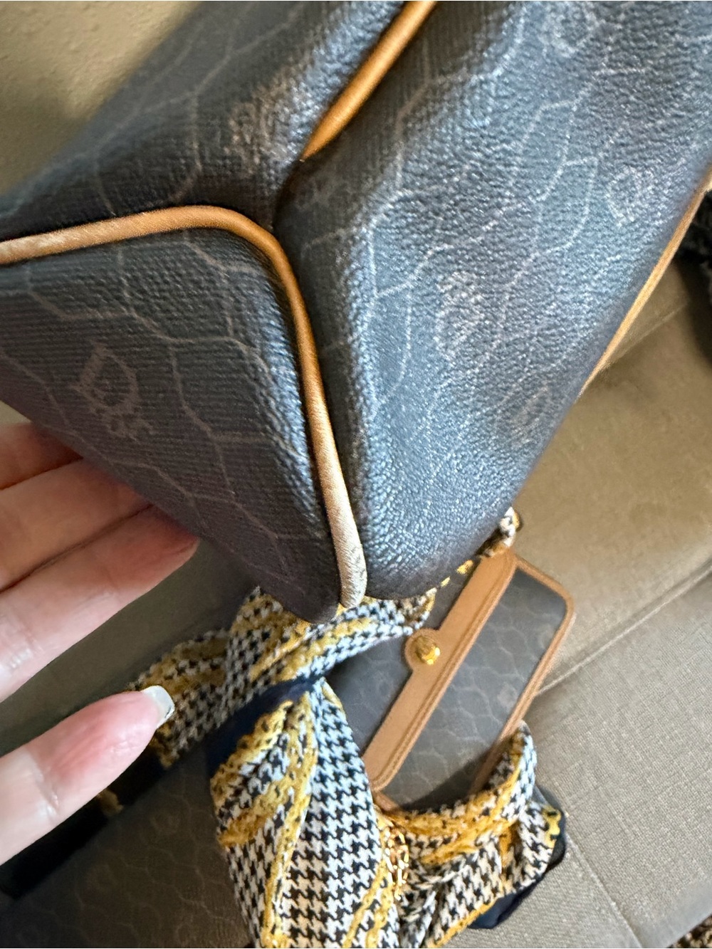 Dior Black Honeycomb & Tan Leather Vintage Tote, Long Wallet, Pouch & Scarf Set! - Picture 13 of 16